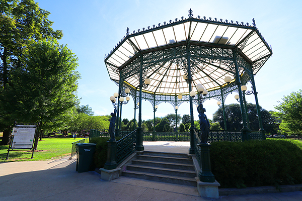 Welles Park | ChicagoHome Brokerage Network at @properties