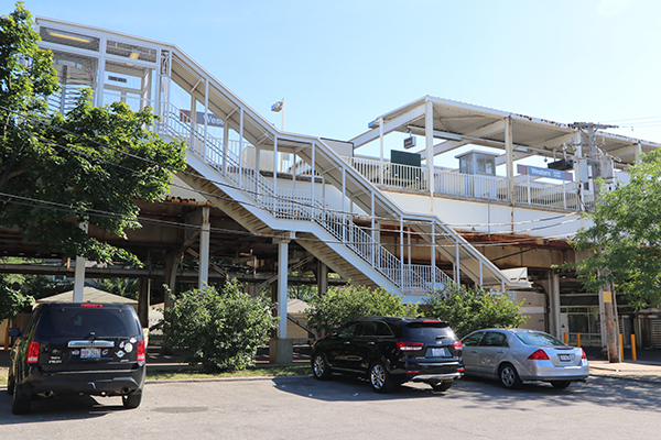 Western CTA Stop | ChicagoHome Brokerage Network at @properties